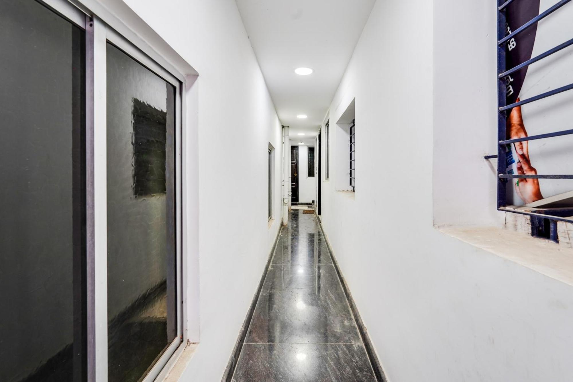 Super Hotel O Kalaingar Nagar Padappai Екстер'єр фото